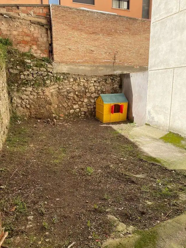 Vista exterior de Planta baixa en venda en Zona Sur - Barrio Cortes
