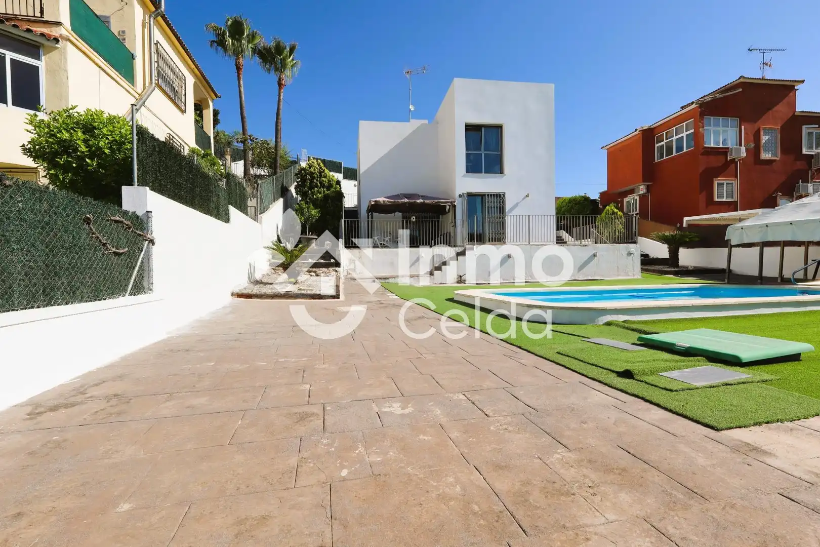 Vista exterior de Casa o chalet en venta en Chiva con Aire acondicionado, Calefacción y Jardín privado