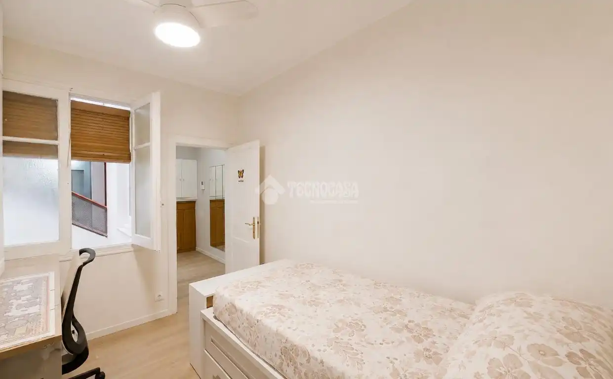 Flat with lift for sale in Sant Martí, imagen 12