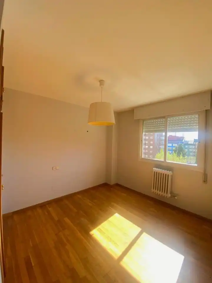 Schlafzimmer von Wohnung zur Miete in León Capital  mit Heizung und Abstellraum