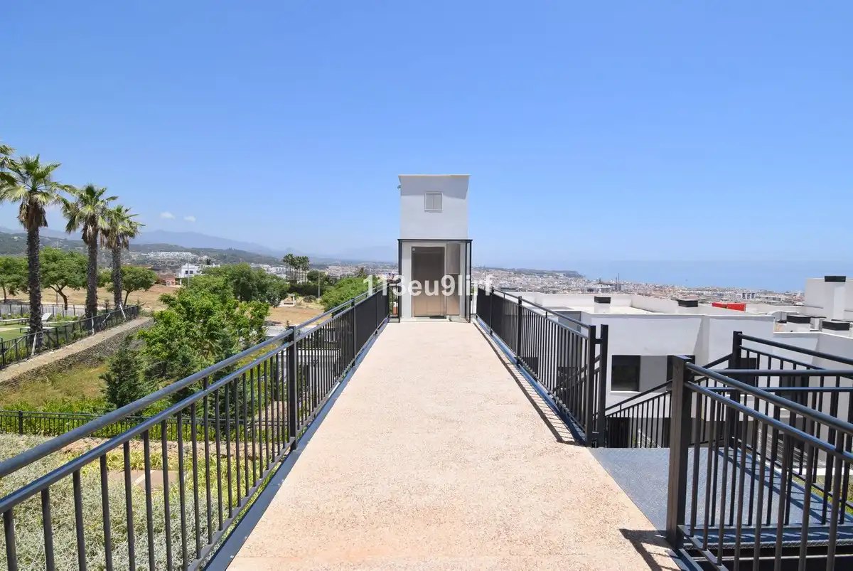 Àtic amb piscina en venda a Estepona Pueblo, imagen 16