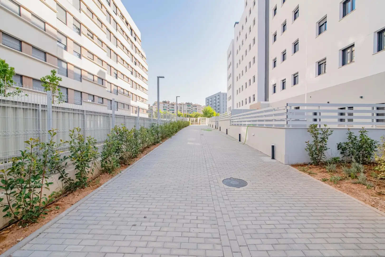 Vista exterior de Piso en venta en Granada con Aire acondicionado, Calefacción y Terraza