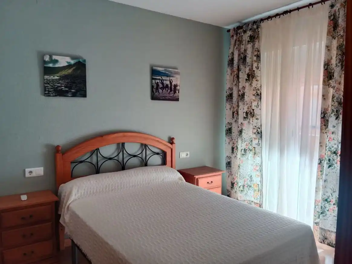 Bedroom of Flat for rent in Miramar, Valencia