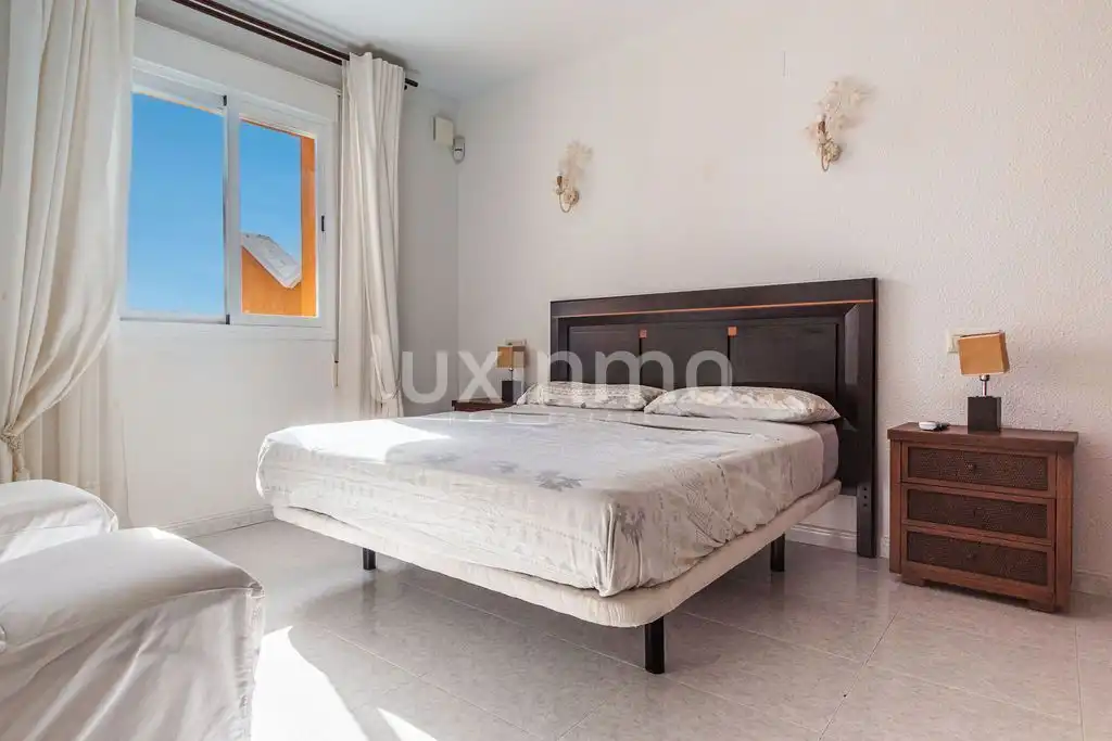 Bedroom of Flat for rent in Cumbre del Sol