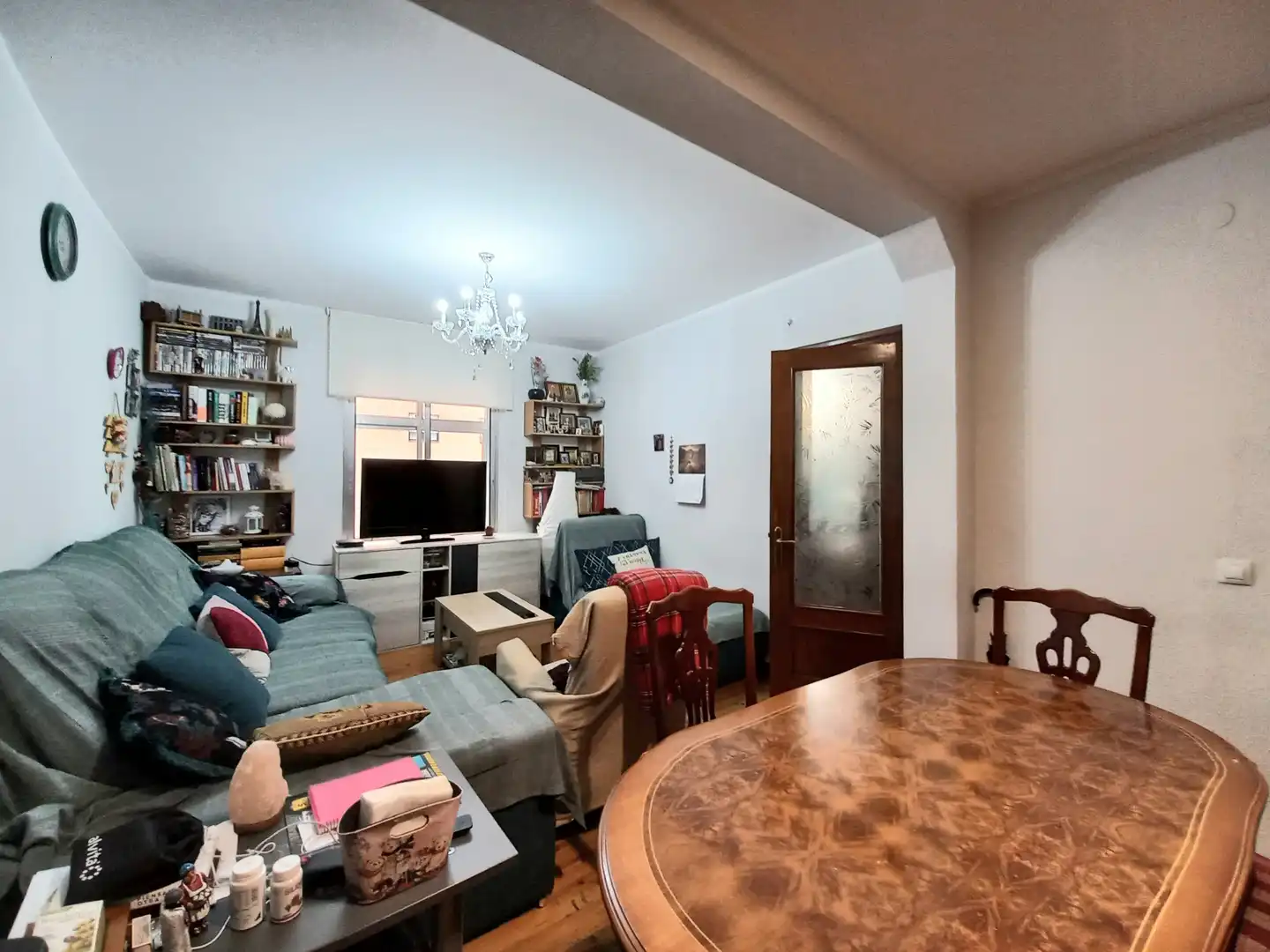Sala d'estar de Pis en venda en Burgos Capital amb Calefacció i Traster