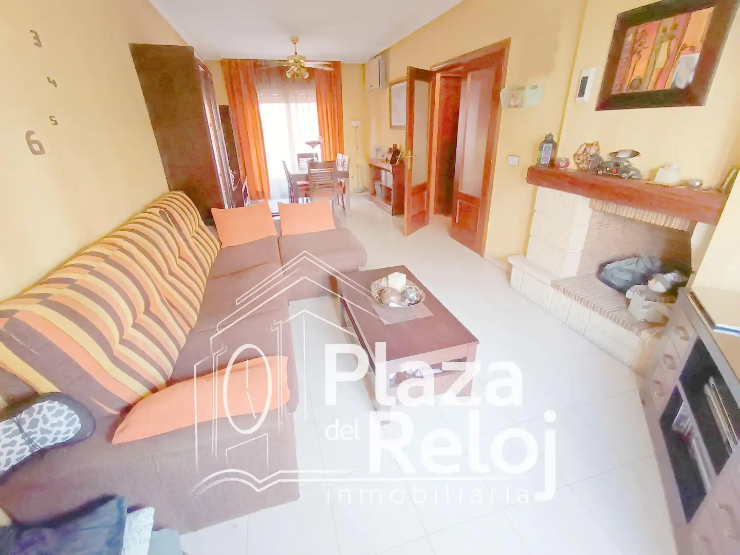 Sala de estar de Casa adosada en venta en Talavera de la Reina con Aire acondicionado y Calefacción
