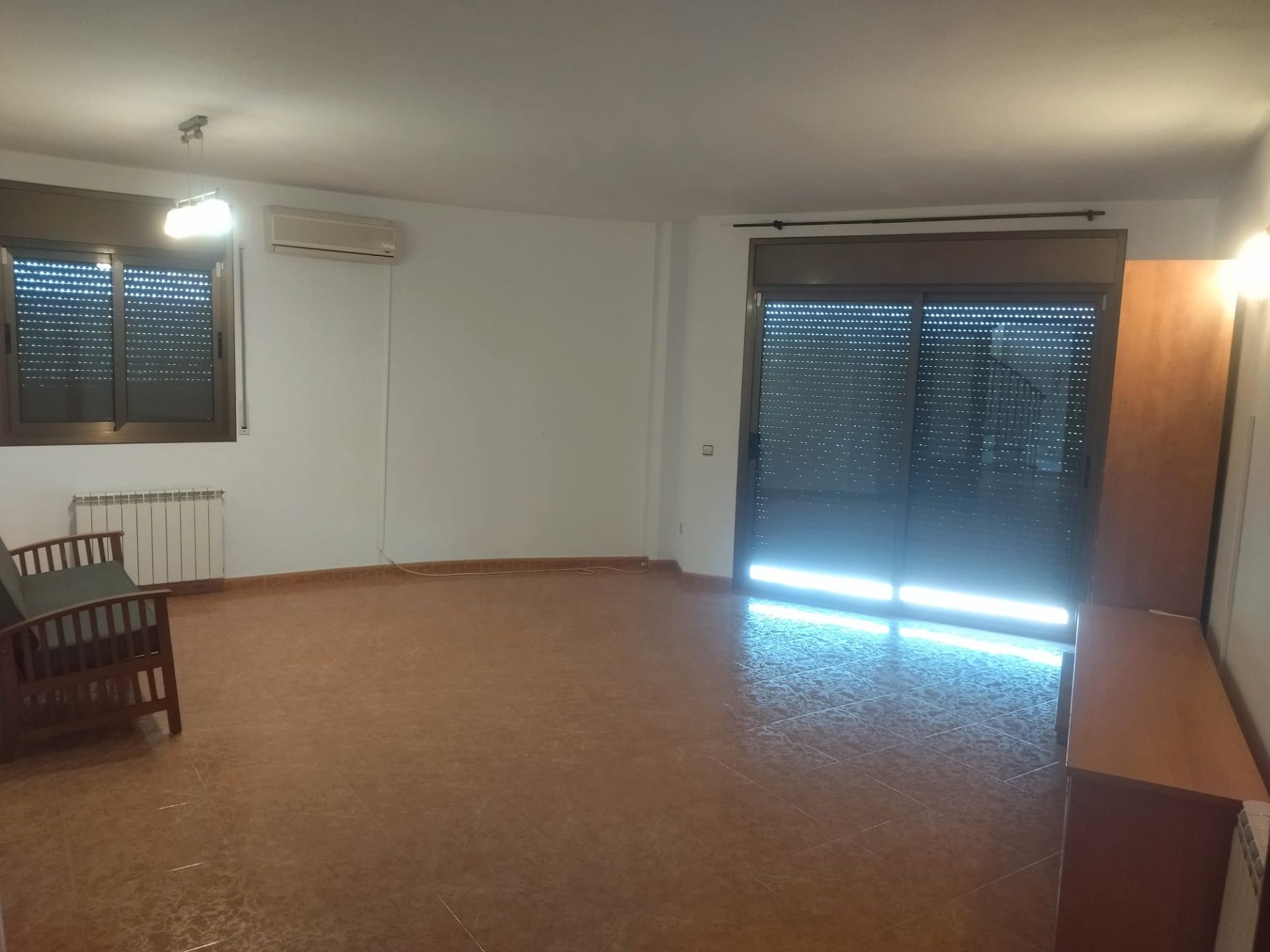 Duplex to rent in Llagostera  with Air Conditioner, Heating and Terrace