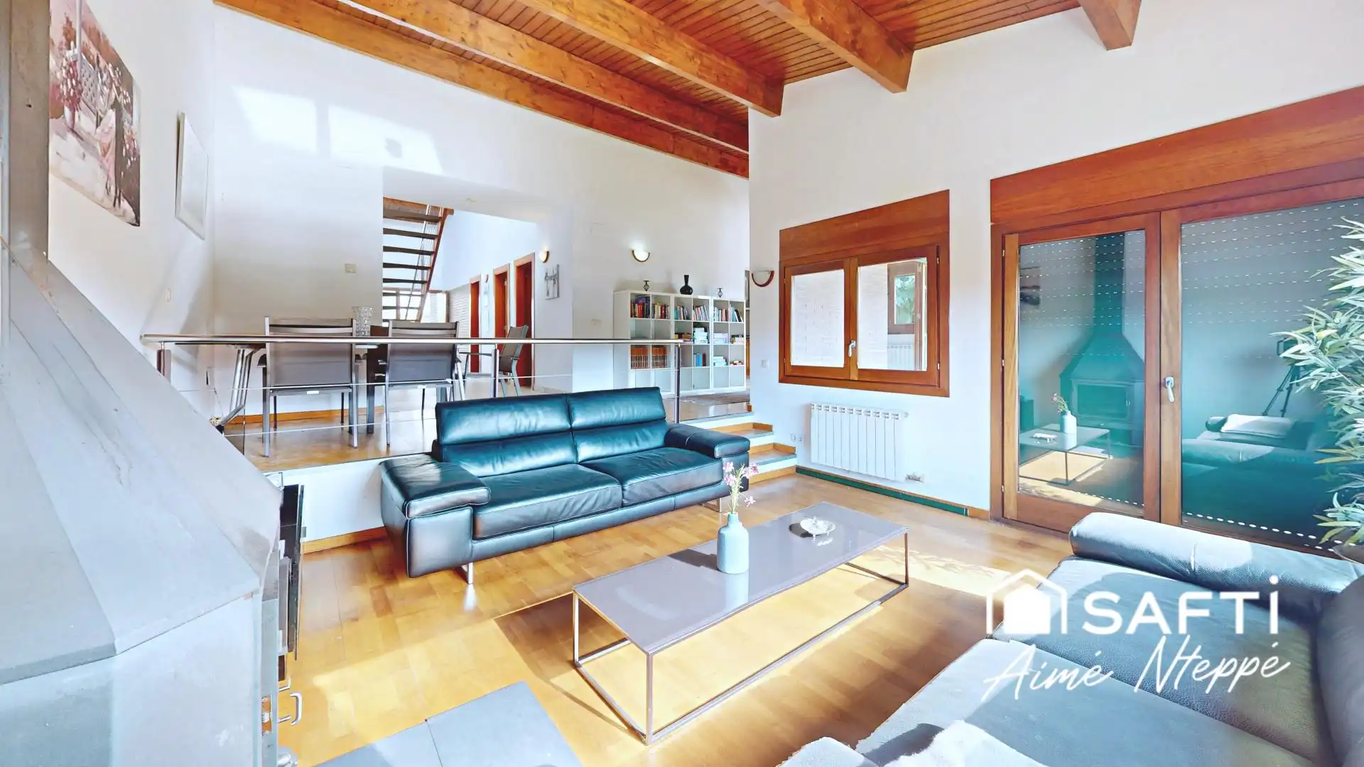 Sala d'estar de Casa o xalet en venda en Sant Julià de Ramis amb Calefacció, Piscina i Moblat