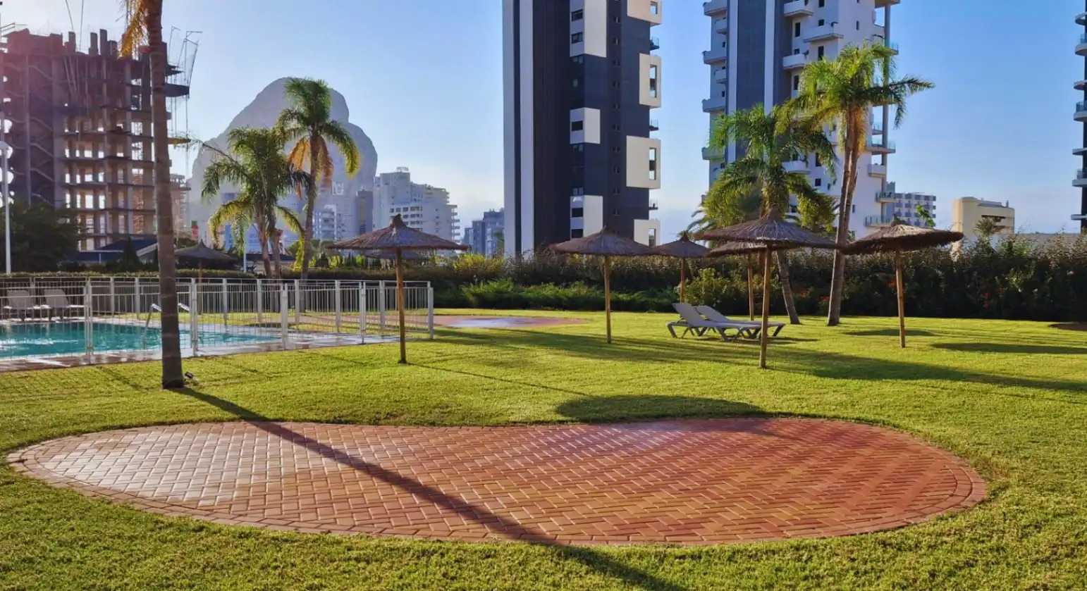 Piscina de Apartamento en venta en Calpe / Calp con Aire acondicionado, Jardín privado y Terraza