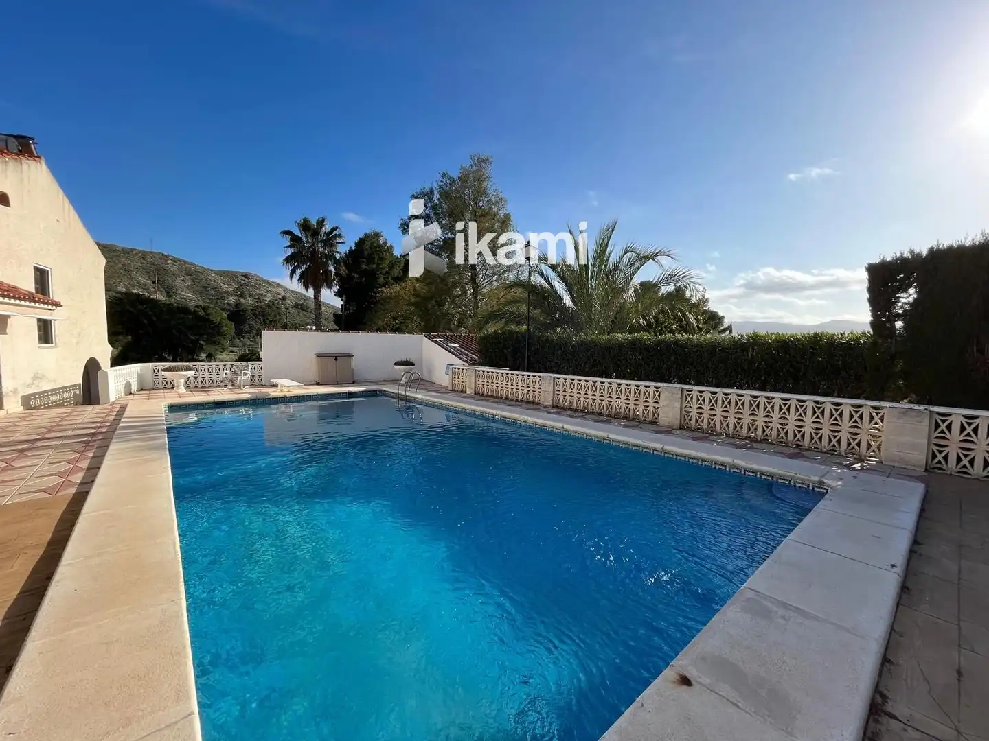 Vista exterior de Casa o chalet en venta en Elda con Calefacción, Trastero y Piscina
