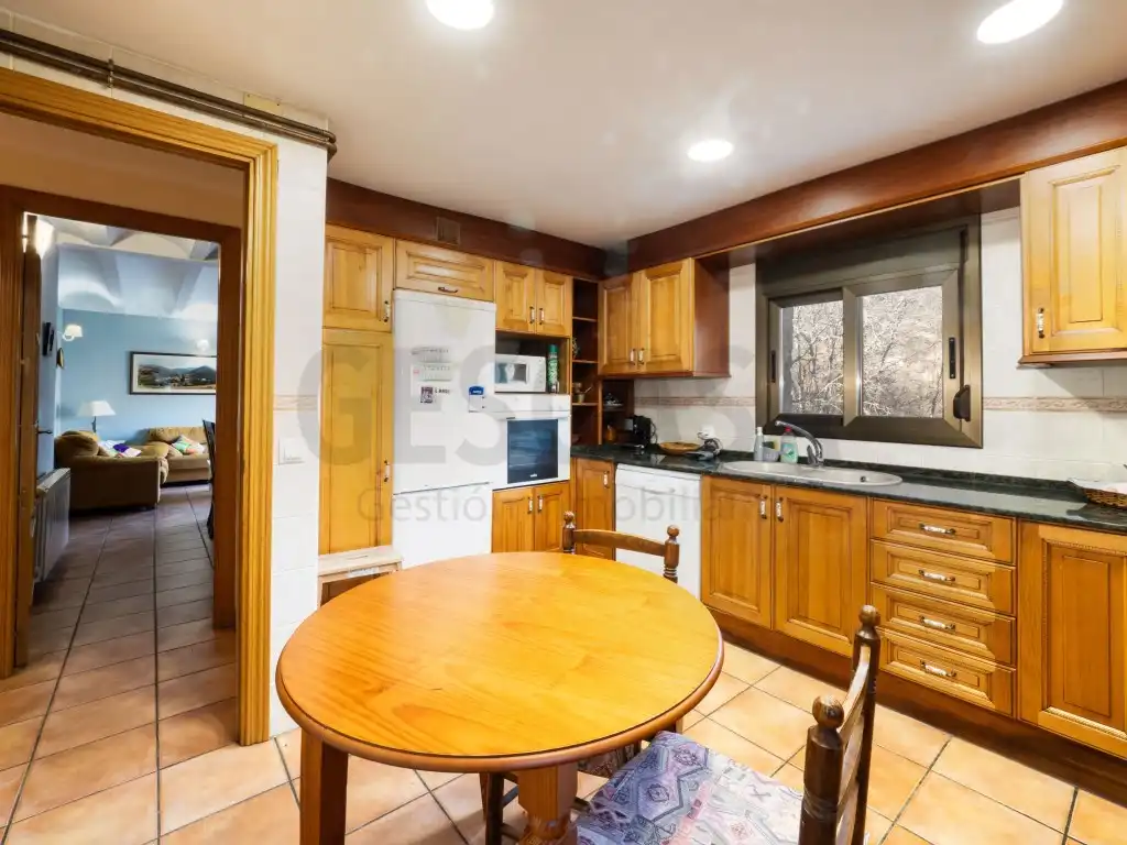 Casa o chalet en venta en Calle Nucleo De Altron, Sort