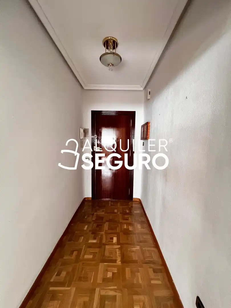 Flat for rent in Madrid  with Heating