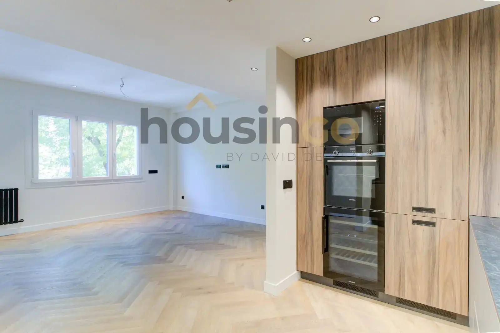 Kitchen of Flat for sale in Madrid  with Air Conditioner, Heating and Oven