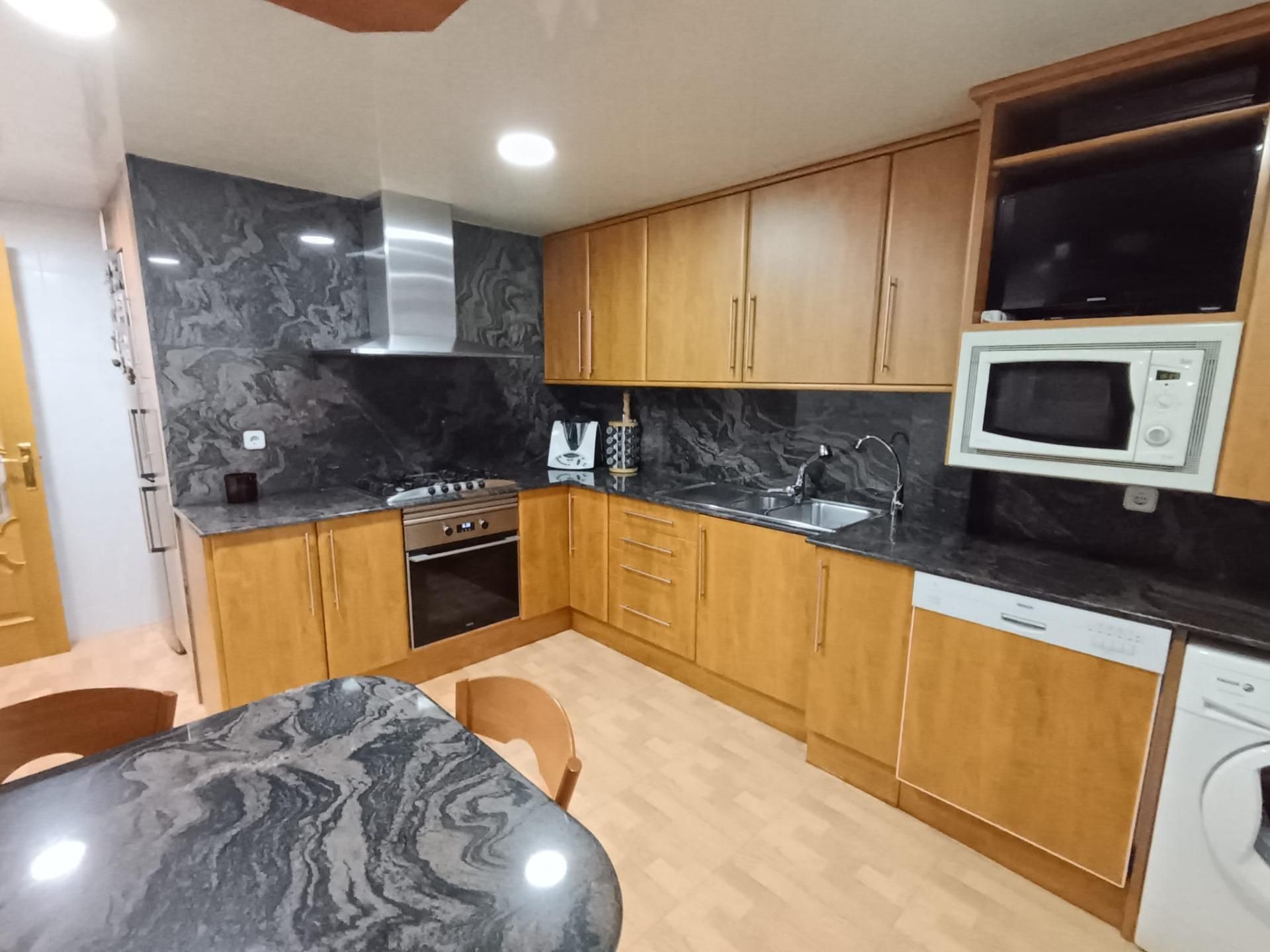 Kitchen of Flat for sale in Sabadell  with Balcony