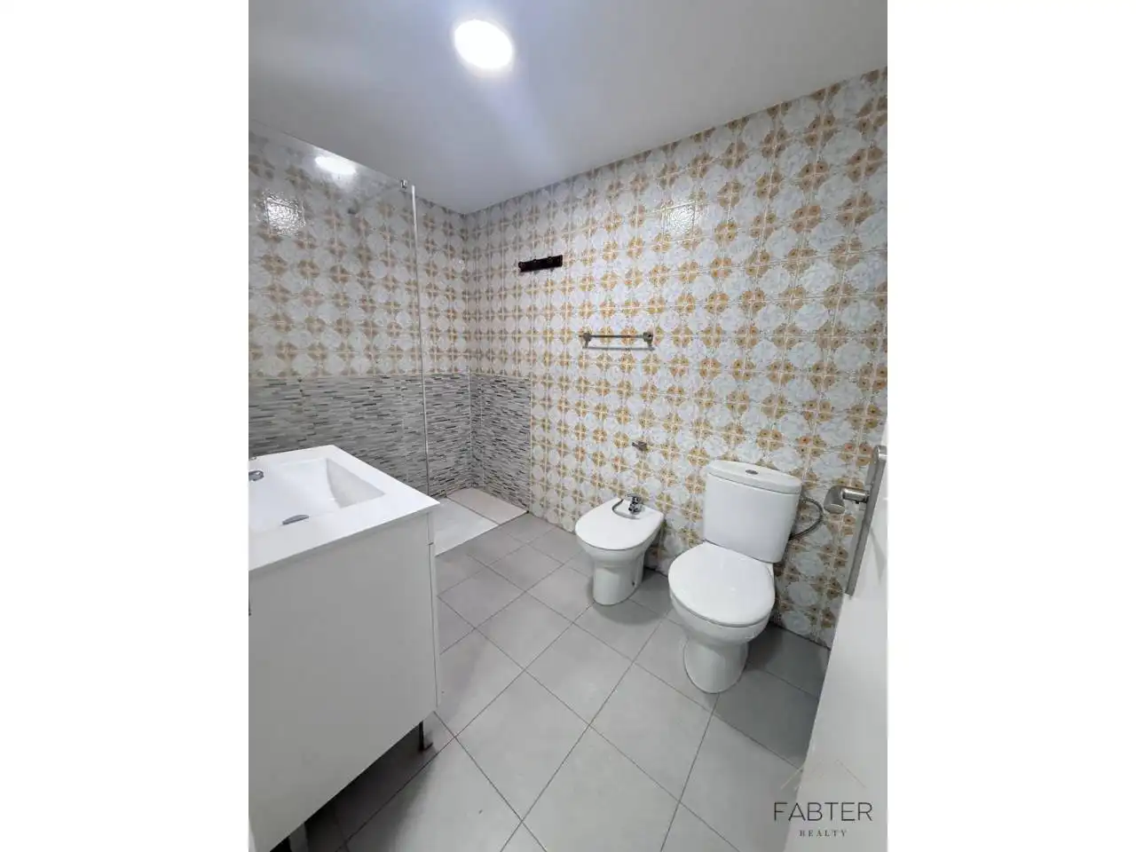 Flat with terrace for sale in Calle Montserrat, imagen 22
