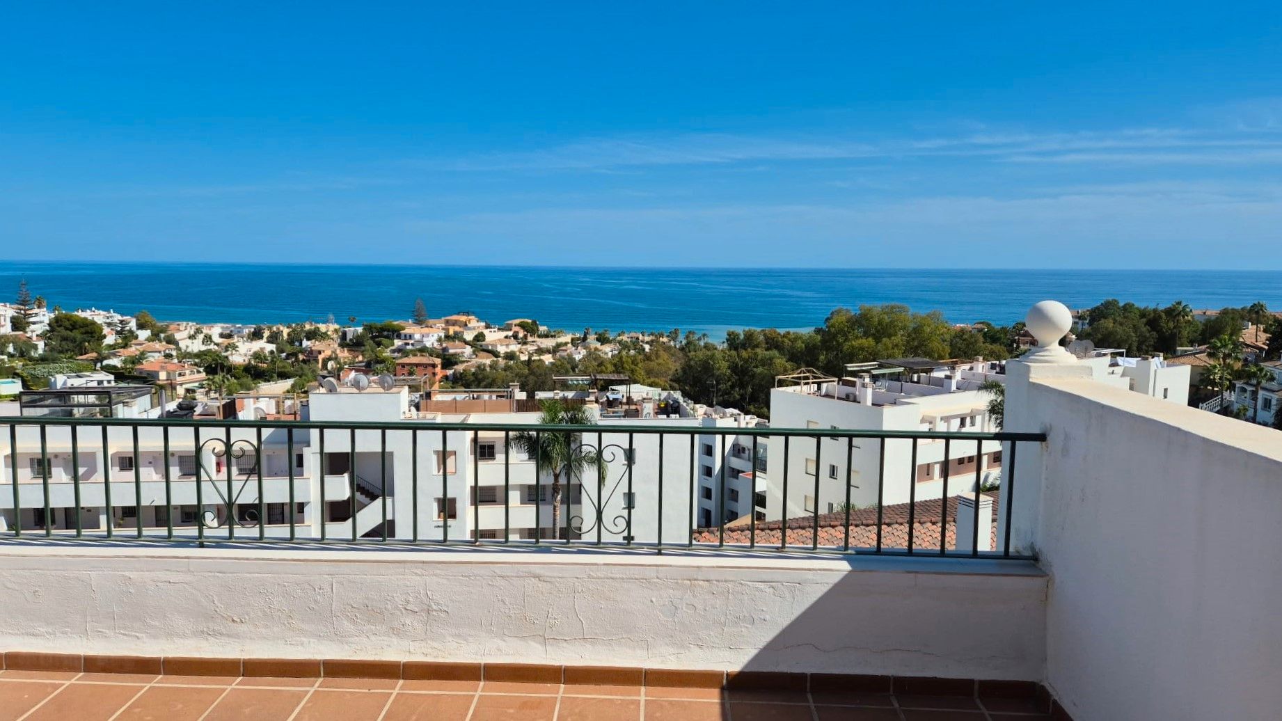 Vista exterior de Ático en venta en Mijas con Aire acondicionado, Calefacción y Terraza