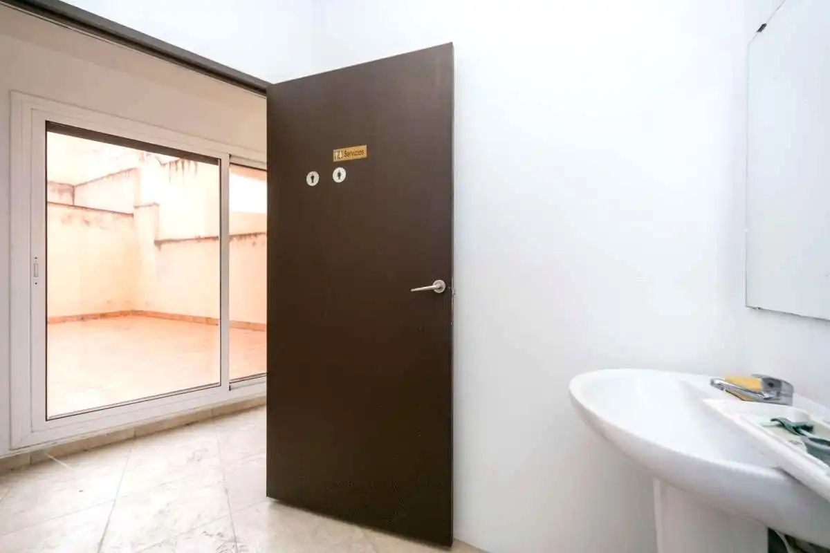 Badezimmer von Geschaftsraum zur Miete in Castellar del Vallès
