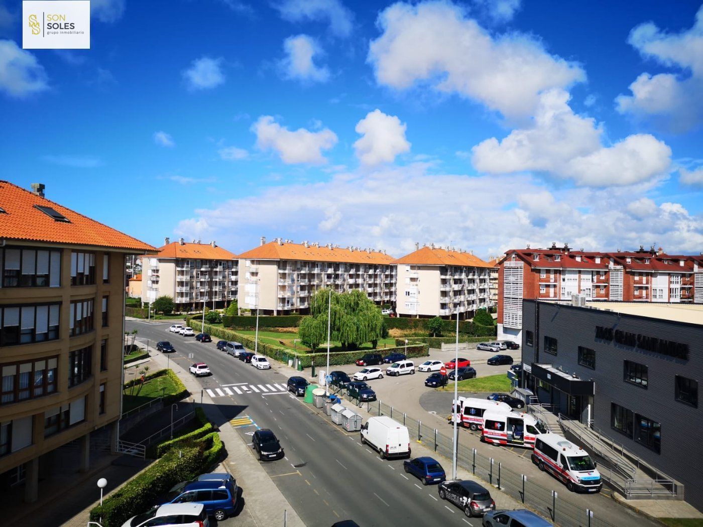 Vista exterior de Dúplex de lloguer en Santander amb Calefacció, Jardí privat i Parquet