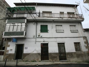 Pis amb balcó en venda a Plaza Pontevedra 3