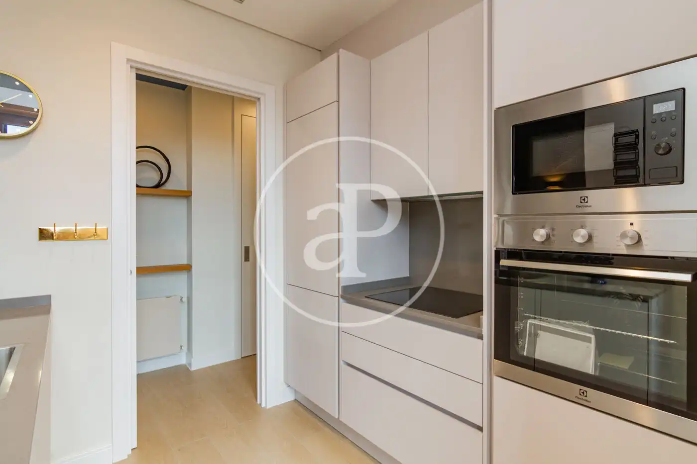 Flat for rent in C. de San Bernardo, Universidad - Malasaña