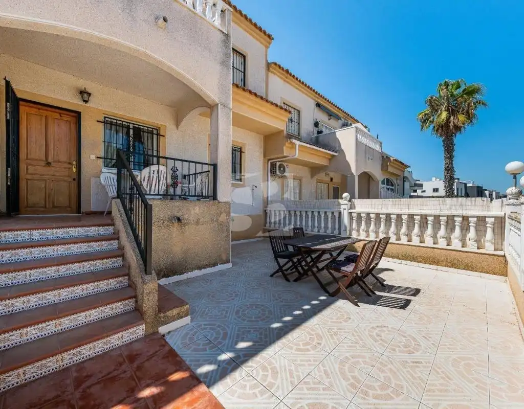 Bungalow en venta en Nueva Torrevieja - Aguas Nuevas