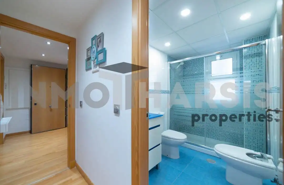 Bathroom of Flat for sale in Almería  with Air Conditioner, Heating and Private garden
