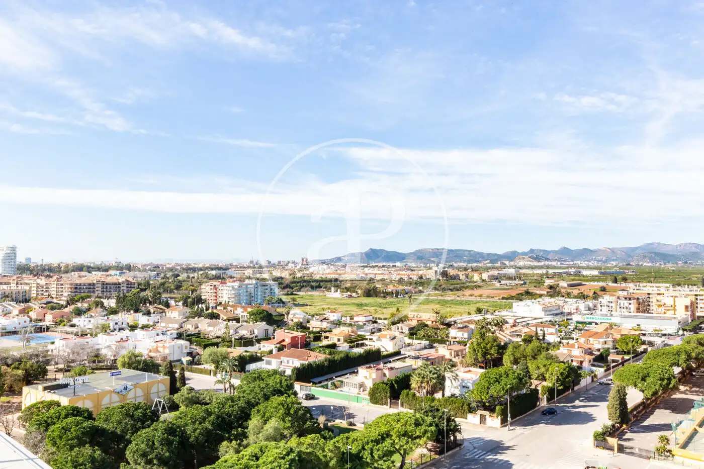 Außenansicht von Wohnung zur Miete in Canet d'En Berenguer mit Klimaanlage, Heizung und Privatgarten