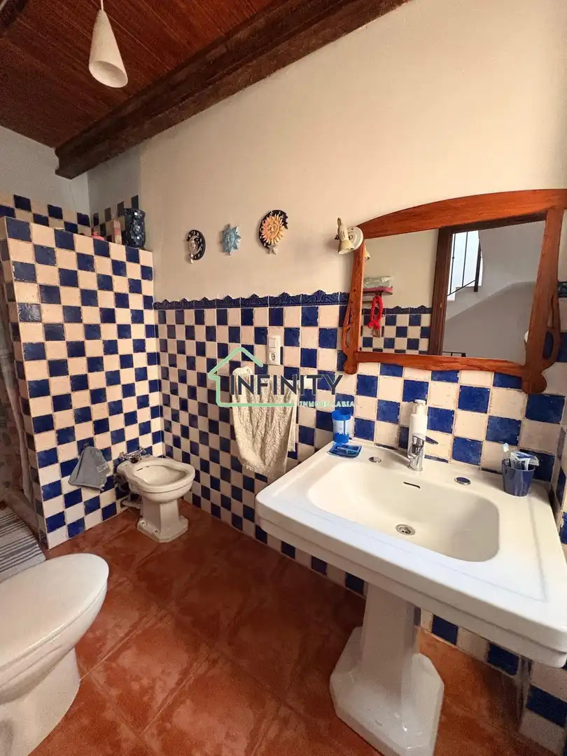 Bany de Casa o xalet en venda en Vilallonga / Villalonga amb Aire condicionat, Calefacció i Moblat