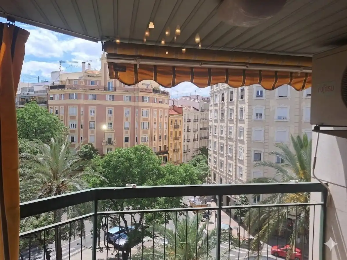 Appartement avec ascenseur à vendre à Avenida REGNE DE VALENCIA 65