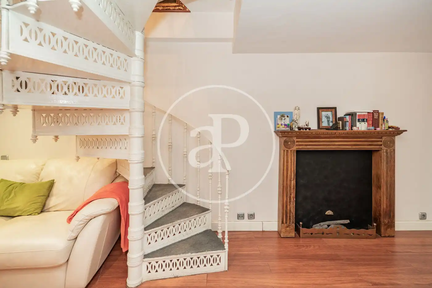 Maisonette zur Miete in Madrid mit Klimaanlage, Heizung und Privatgarten