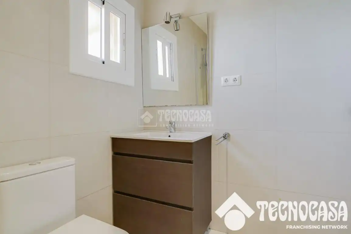 Baño de Ático en venta en Barcelona con Aire acondicionado y Terraza
