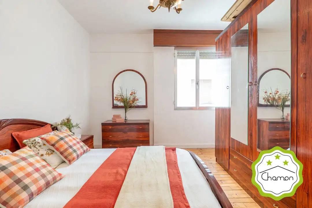 Habitación de Piso en venta en Bilbao  con Calefacción y Balcón