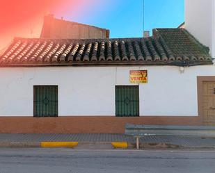 Vista exterior de Casa adosada en venda en Membrilla