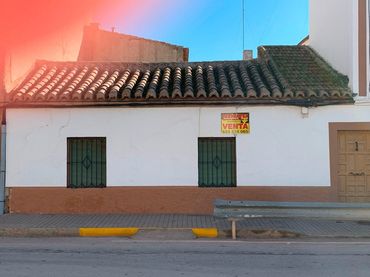 Casa aparellada en venda a Membrilla