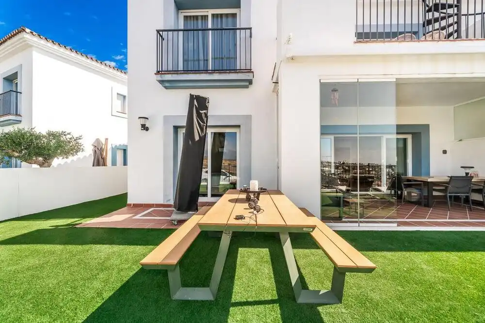 Terraza de Planta baja en venta en Benahavís con Aire acondicionado, Jardín privado y Terraza