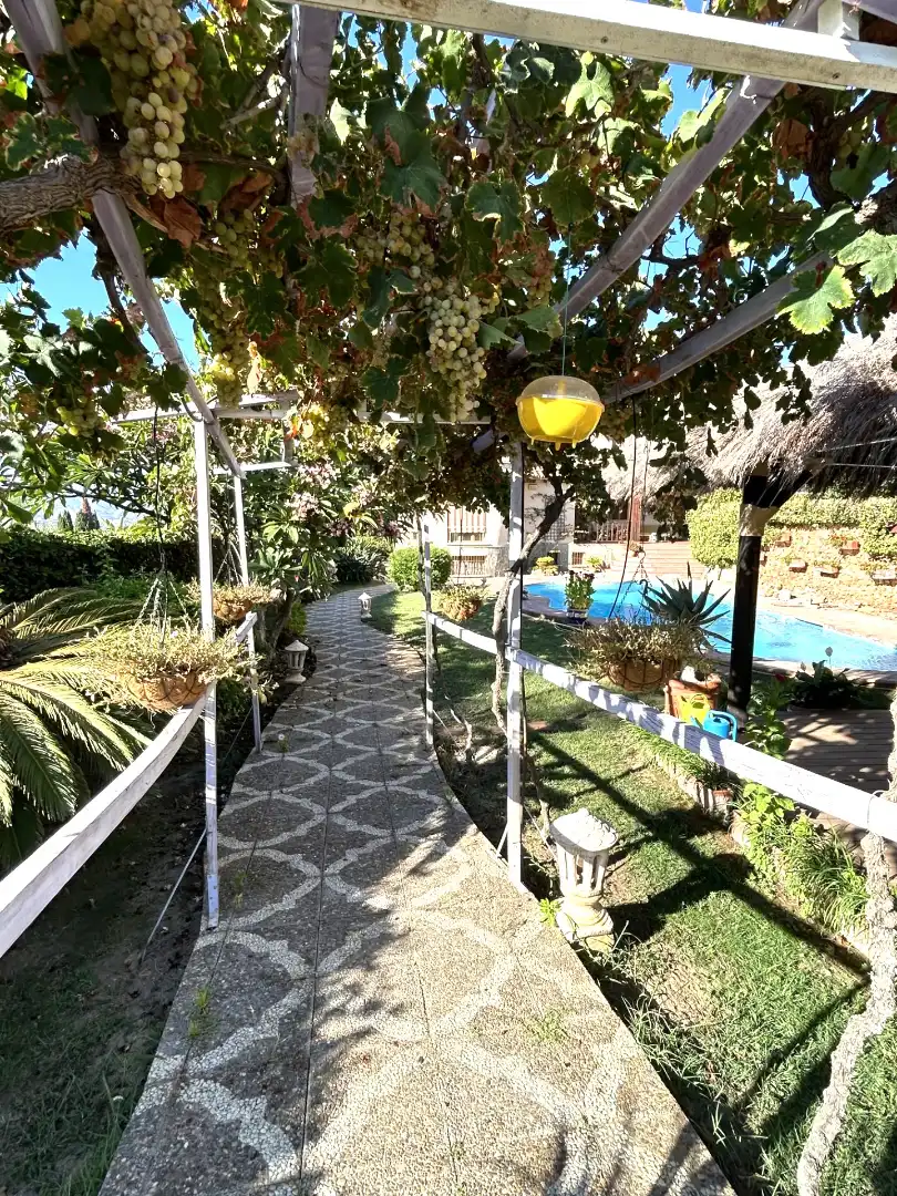 Chalet con terraza en venta en Calle Río Castor, imagen 2