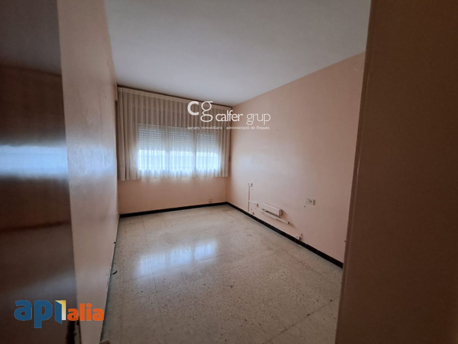 Flat for sale in Esplugues de Llobregat  with Terrace