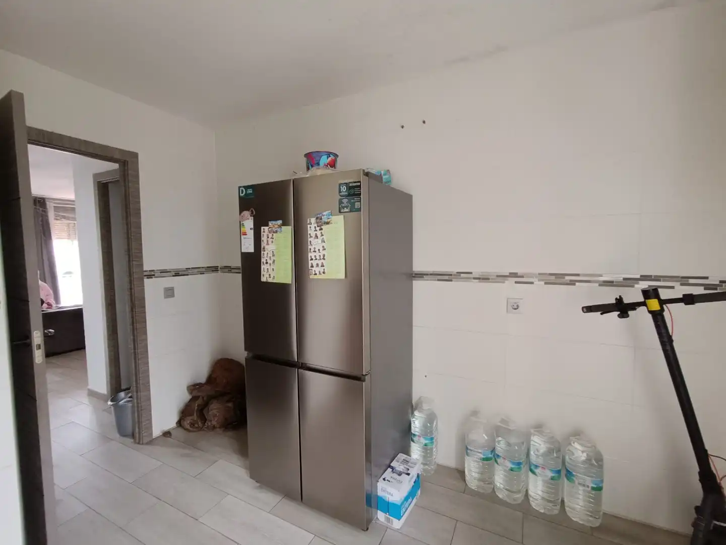 Cocina de Casa adosada en venta en Mairena del Aljarafe con Aire acondicionado, Calefacción y Jardín privado