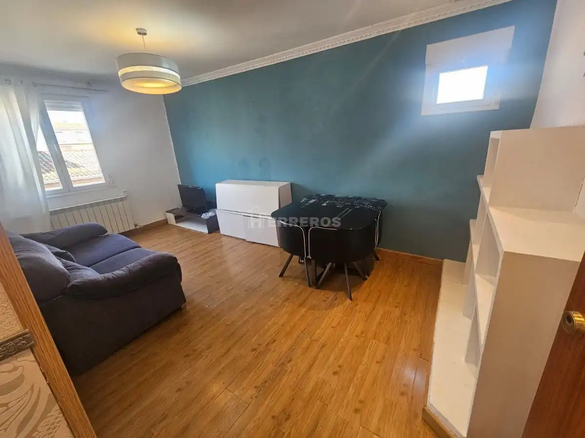 Apartament en venda en  Logroño amb Calefacció i Parquet