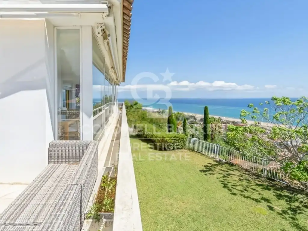 House with pool for sale in Plaza Torremoruna