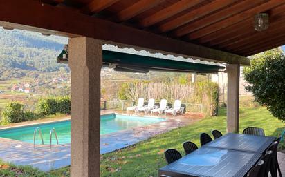 Terrasse von Country house miete in Vilaboa mit Terrasse, Schwimmbad und Balkon