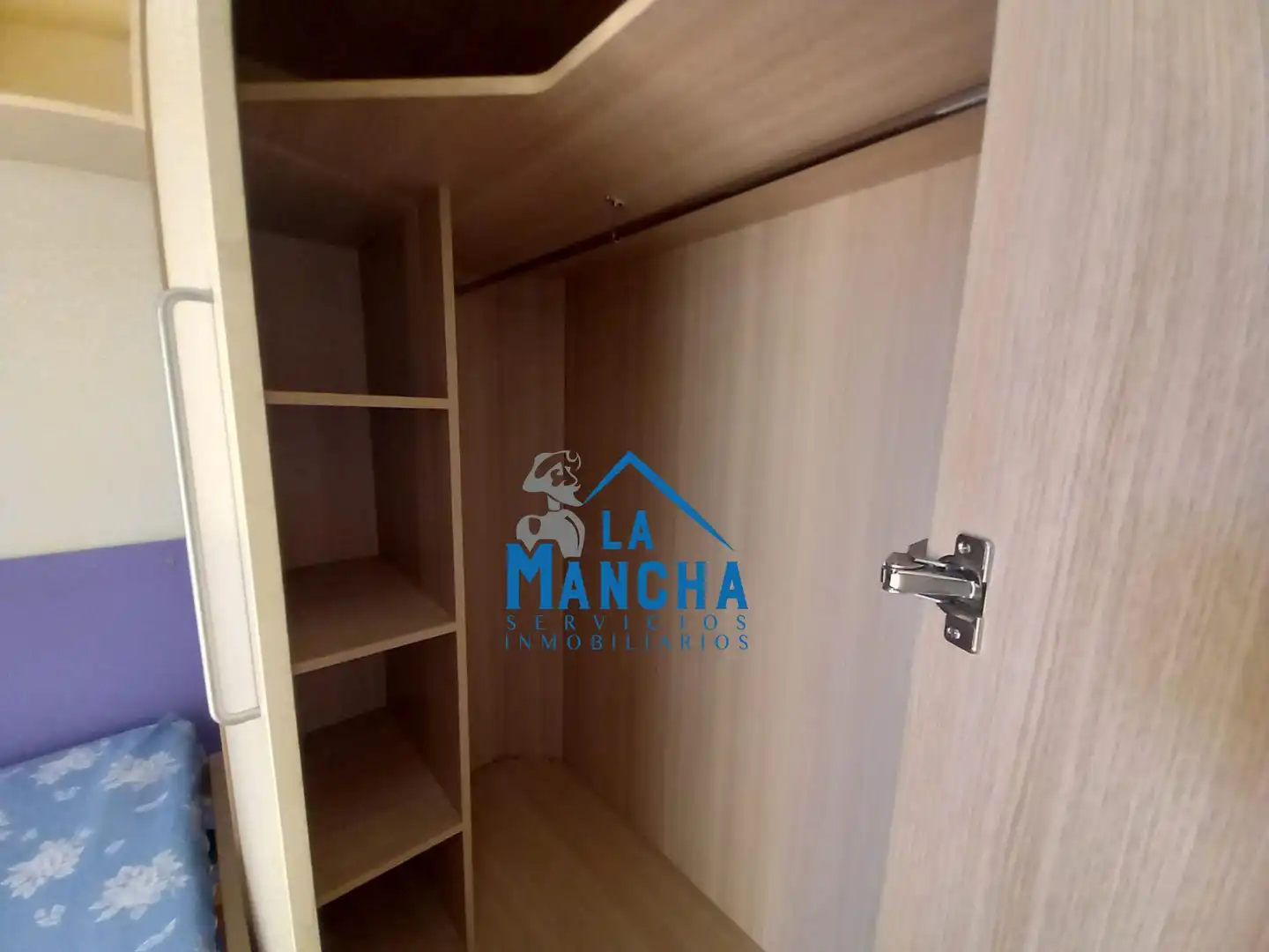 Bedroom of Flat for share in Albacete  with Heating, Furnished and Balcony
