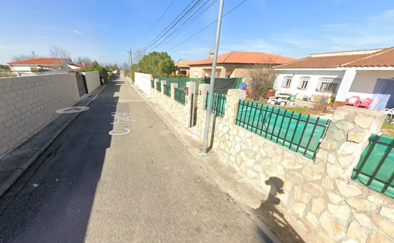 Chalet en venta en Calle la Alondra, imagen 2