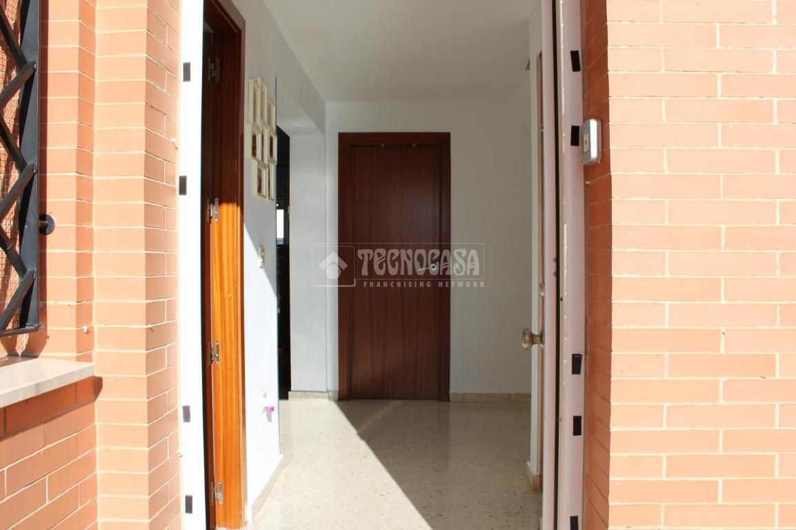 Casa adosada en venta en Almensilla