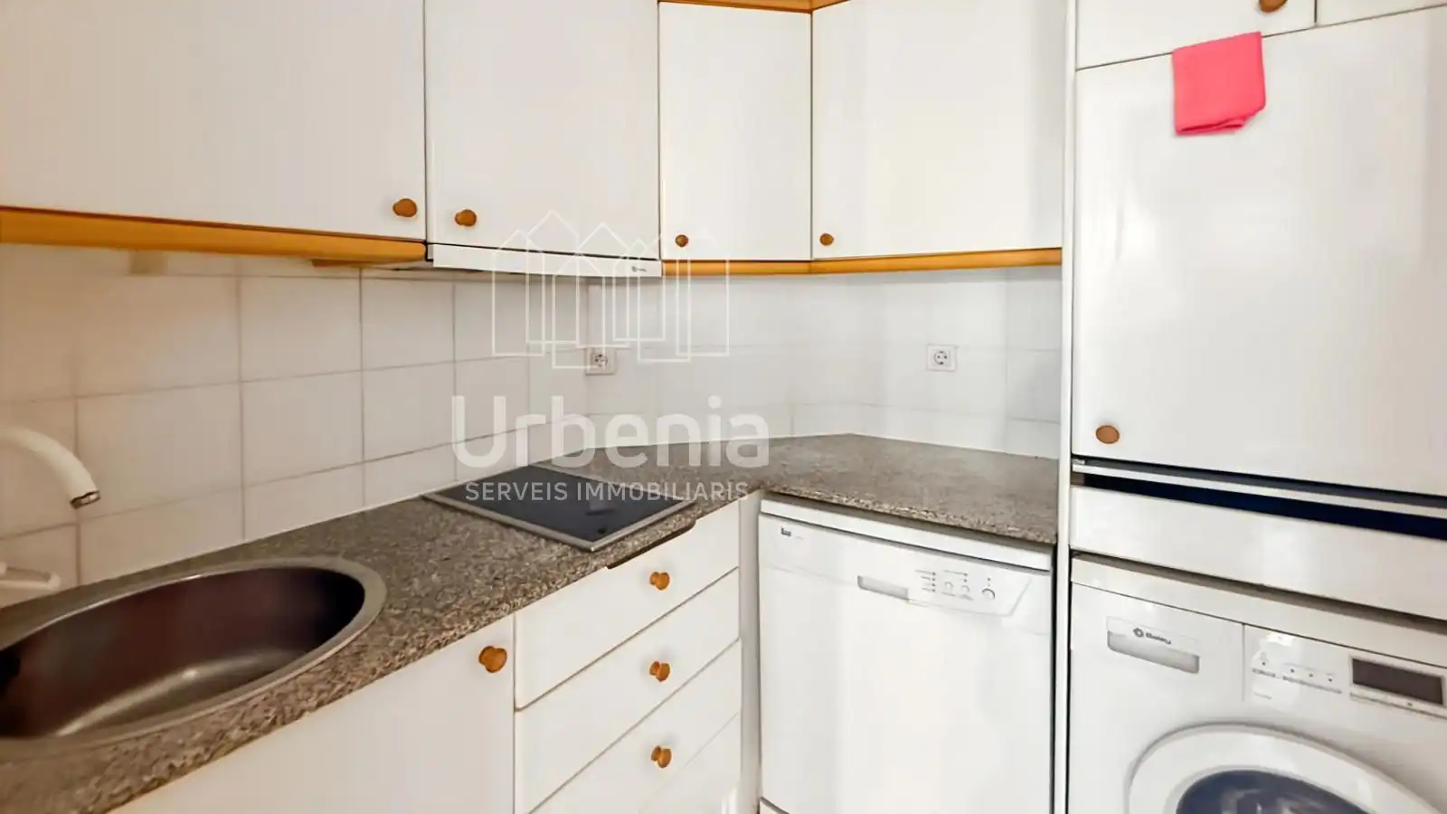 Cocina de Piso en venta en Mataró con Calefacción y Trastero