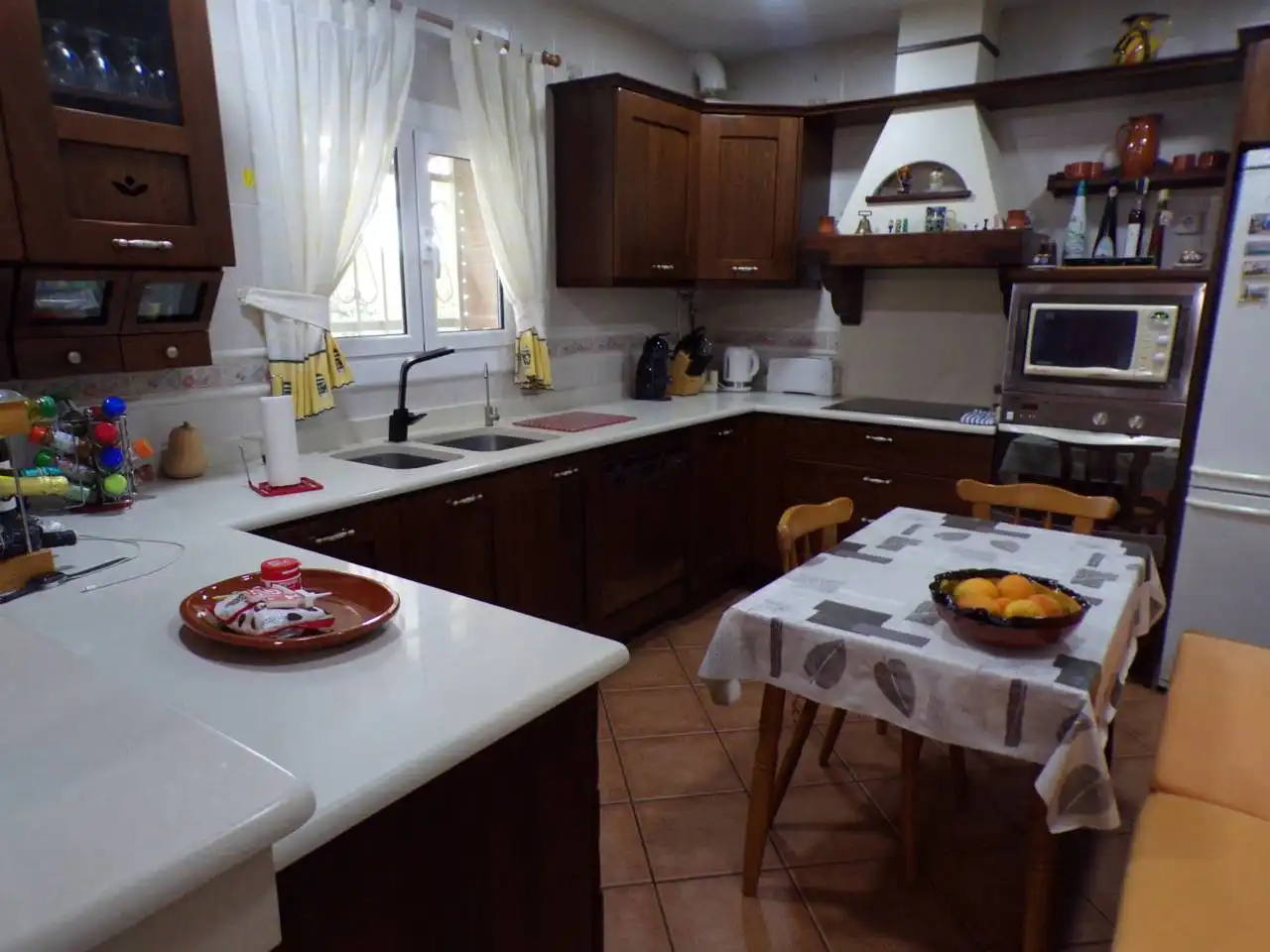 Cuina de Casa o xalet en venda en Tordera amb Aire condicionat, Calefacció i Jardí privat