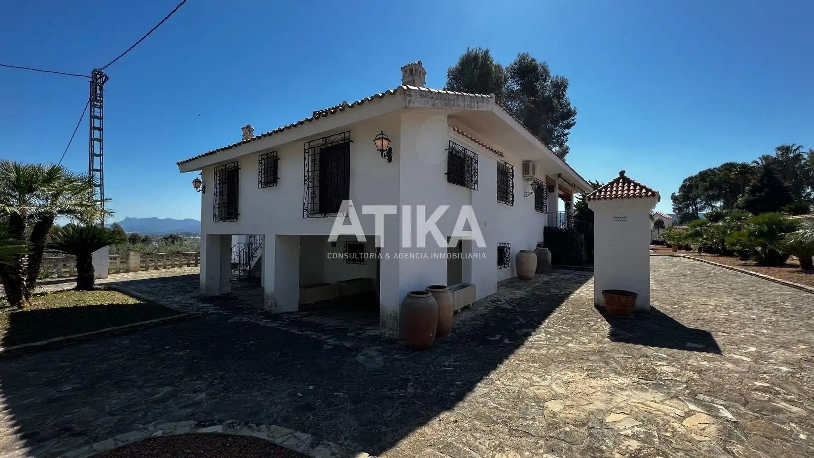 Vista exterior de Casa o xalet en venda en Ontinyent amb Calefacció, Jardí privat i Traster