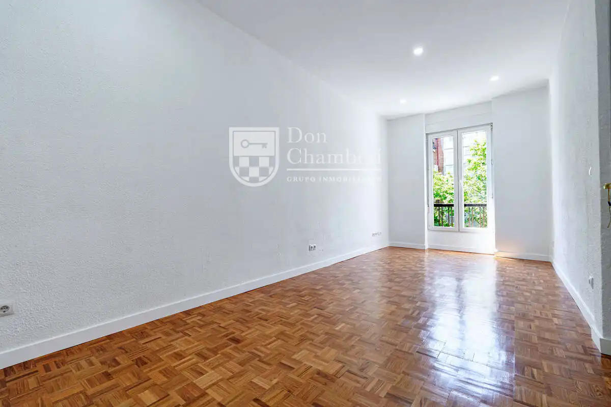 Wohnzimmer von Wohnung zur Miete in Madrid