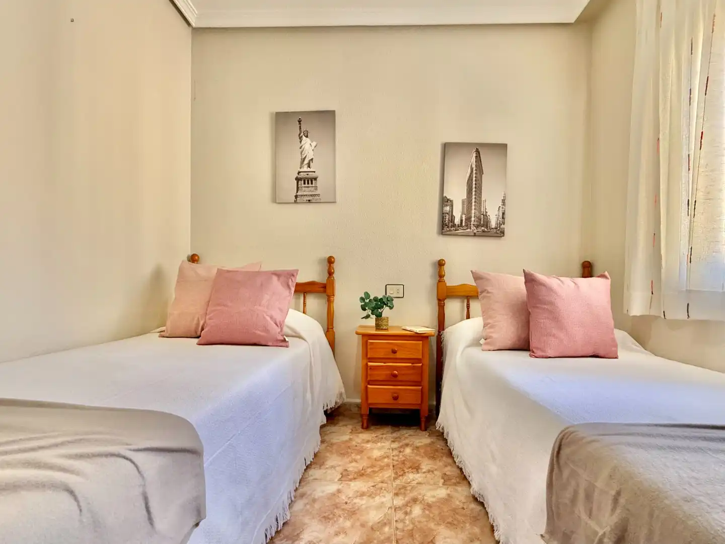 Dormitori de Casa o xalet en venda en San Pedro del Pinatar amb Jardí privat, Terrassa i Rentadora