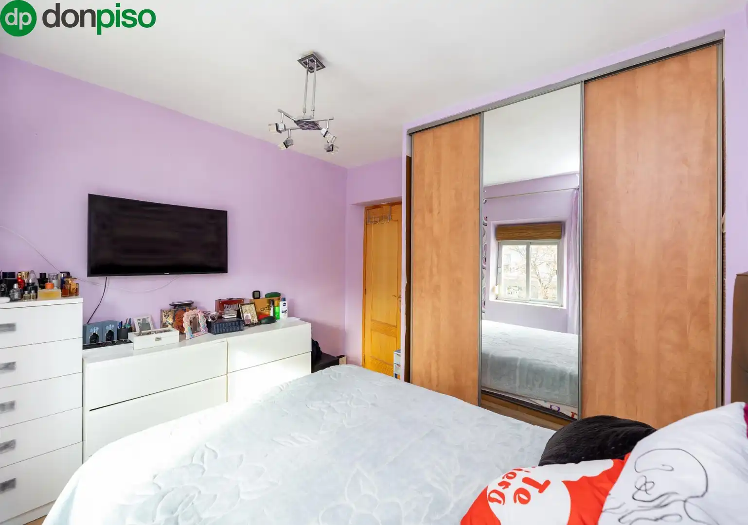 Habitación de Piso en venta en Granada con Aire acondicionado, Terraza y Balcón